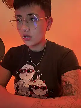 Ashley Chriss online show from 23, 12, 2024