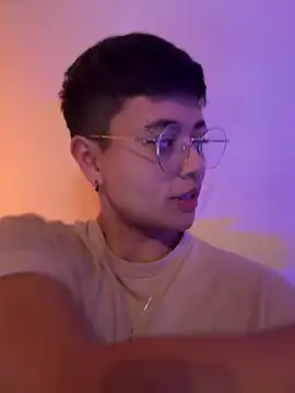 Ashley Chriss online show from 26, 12, 2024