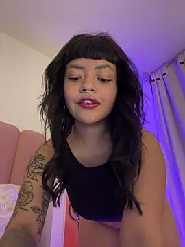 Ashley Chriss online show from 9, 2, 2025