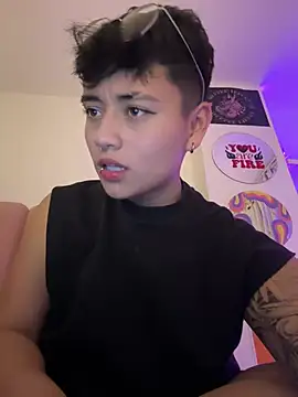 Ashley Chriss online show from 12, 2, 2025