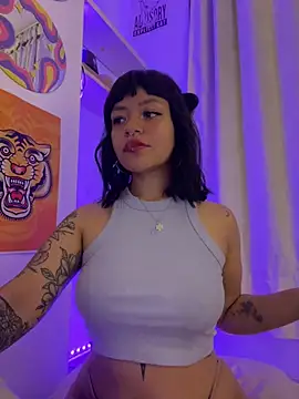 Ashley Chriss online show from 15, 3, 2025