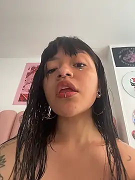 Ashley Chriss online show from 29, 11, 2025