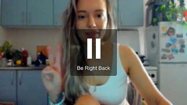 foxy blond online show from 8, 11, 2025