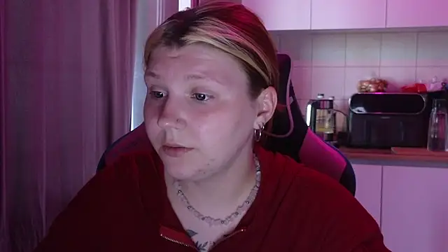 Snapshot of norinanakaluu chatting on 7, 6, 2026 norinanakaluu online show from 7, 6, 2026