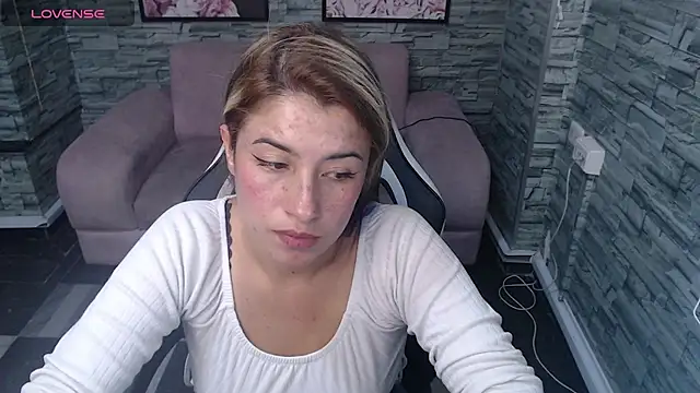 Snapshot of Valerie_b chatting on 21, 12, 2024 Valerie b online show from 21, 12, 2024