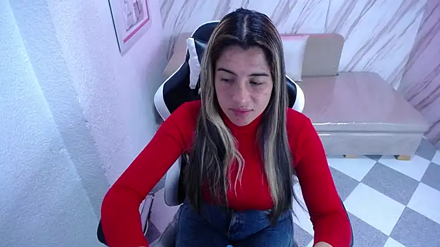 Snapshot of Valerie_b chatting on 8, 2, 2025 Valerie b online show from 8, 2, 2025