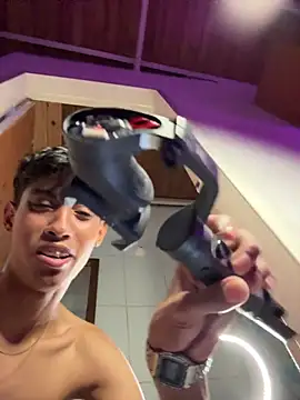 Snapshot of Mauuu18 chatting on 26, 10, 2025 Mauuu18 online show from 26, 10, 2025