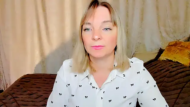 Regina  blue online show from 2, 11, 2025