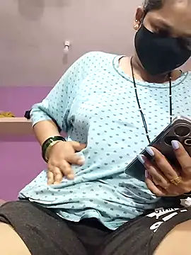 Snapshot of Kashish_18 chatting on 27, 6, 2026 Kashish 18 online show from 27, 6, 2026
