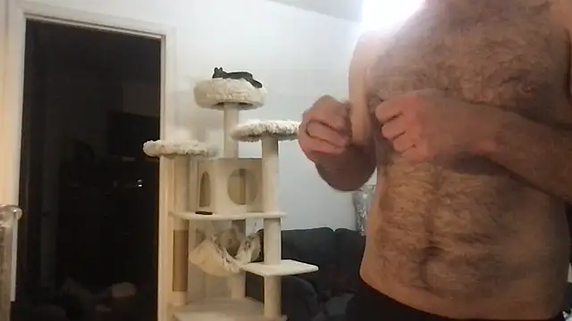 Snapshot of SpunCandy chatting on 4, 10, 2025 SpunCandy online show from 4, 10, 2025