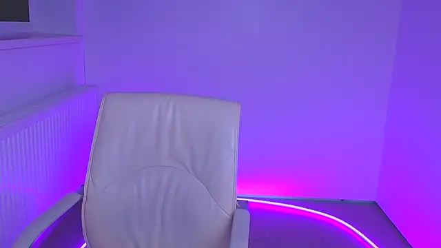 Snapshot of Eva_Janee chatting on 8, 1, 2025 Eva Janee online show from 8, 1, 2025