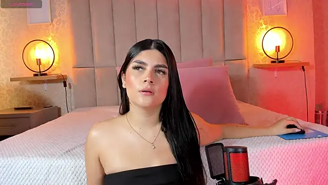 Amy-Saenz online show from 25, 10, 2025