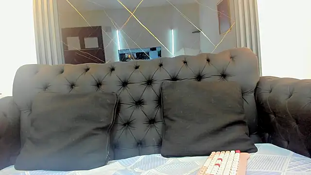 EvaaLovia1 online show from 29, 9, 2025