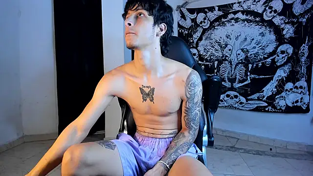 Snapshot of Snakebutterfly chatting on 23, 2, 2026 Snakebutterfly online show from 23, 2, 2026