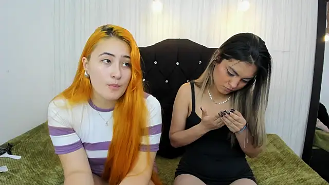 Snapshot of alice_dakota chatting on 8, 3, 2025 alice dakota online show from 8, 3, 2025