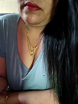 Snapshot of sneha_rose chatting on 18, 9, 2025 sneha rose online show from 18, 9, 2025