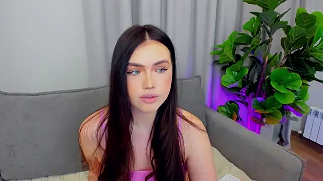 sexyangeloux online show from 8, 4, 2026