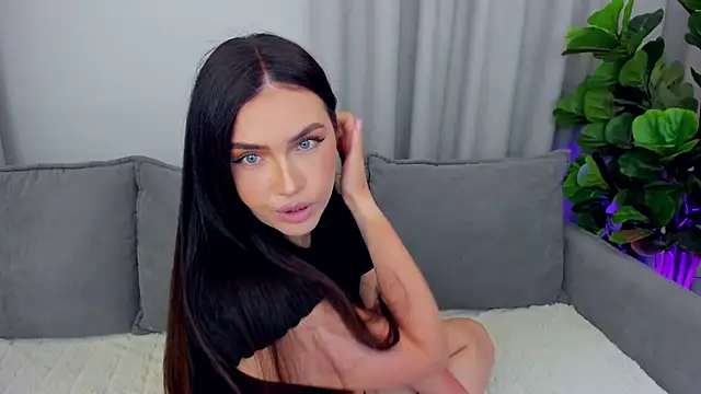 Snapshot of sexyangeloux chatting on 7, 8, 2026 sexyangeloux online show from 7, 8, 2026