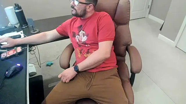 boytoyfrindles online show from 25, 4, 2026