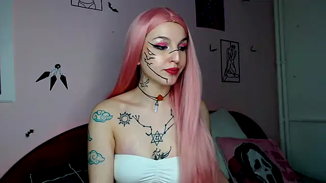 MoonAgnes online show from 2, 2, 2025