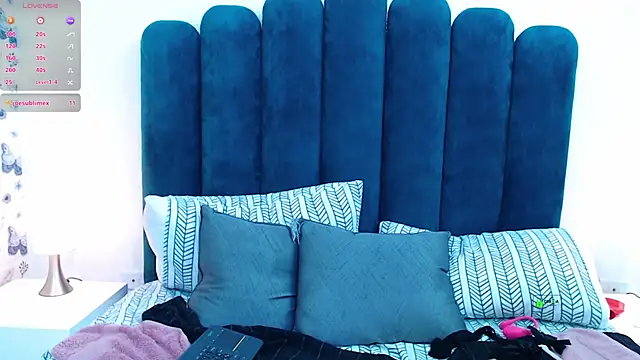 CandyxCosmic online show from 4, 3, 2025