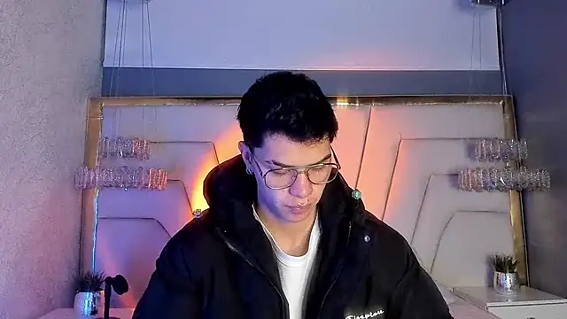 Snapshot of AndyPalmer_ chatting on 27, 2, 2025 AndyPalmer online show from 27, 2, 2025