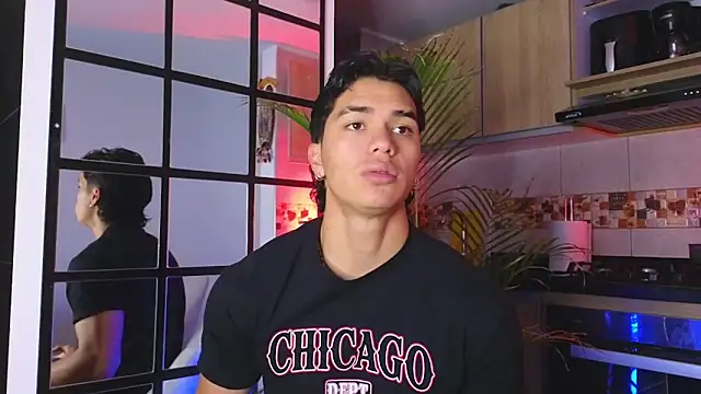 Snapshot of AndyPalmer_ chatting on 6, 10, 2025 AndyPalmer online show from 6, 10, 2025