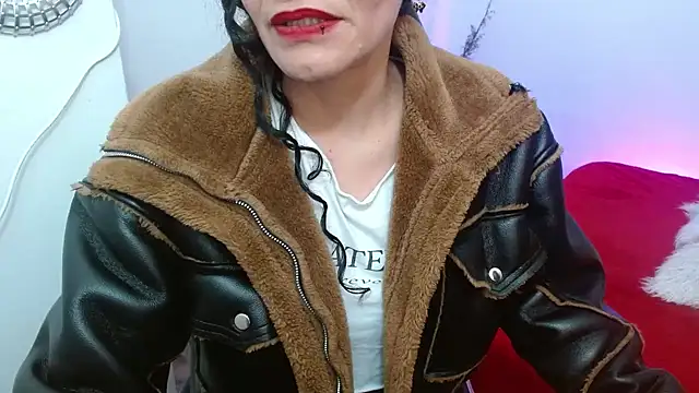 AlexandraJones  online show from 15, 2, 2025