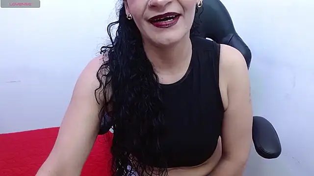 AlexandraJones  online show from 16, 10, 2025