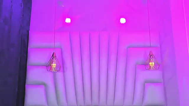 AngelaaCute  online show from 8, 4, 2026