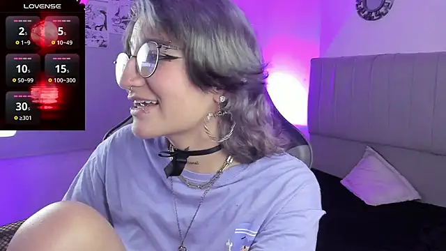 SukiFuyu  online show from 11, 2, 2025