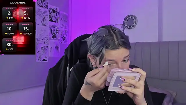 SukiFuyu  online show from 14, 3, 2025