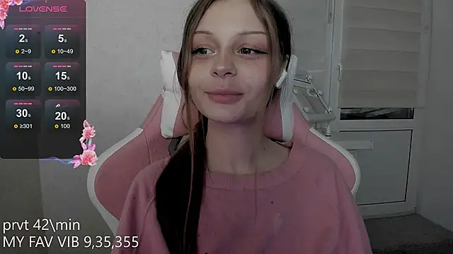 Snapshot of shy_melony chatting on 26, 11, 2025 shy melony online show from 26, 11, 2025