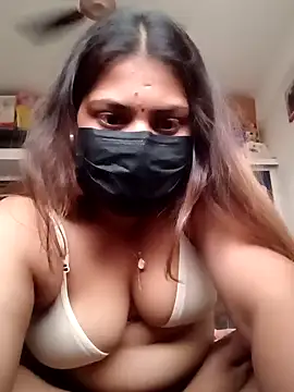 Hotmilfxox online show from 24, 1, 2025