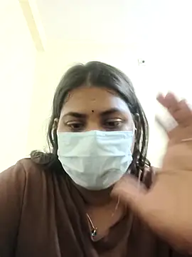 Hotmilfxox online show from 7, 4, 2026