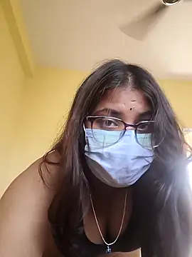 Hotmilfxox online show from 8, 4, 2026