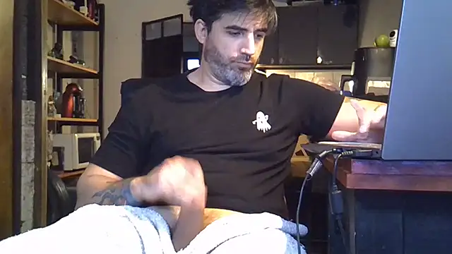 ozzypsico13 online show from 13, 7, 2026