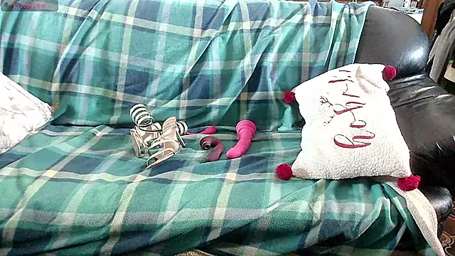 LauraMonolo online show from 25, 3, 2026