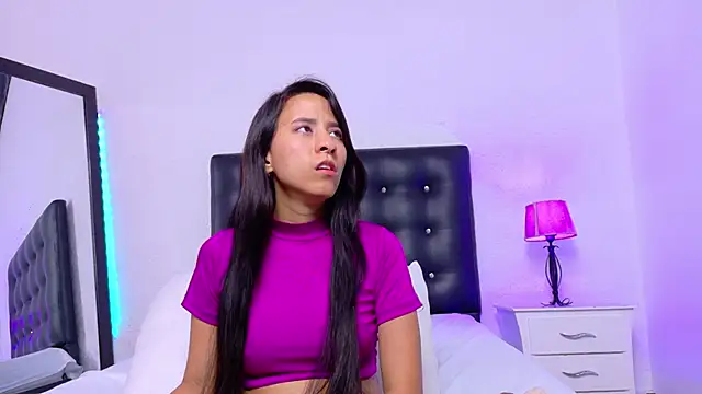 Snapshot of Skinny_hottie18 chatting on 5, 11, 2025 Skinny hottie18 online show from 5, 11, 2025