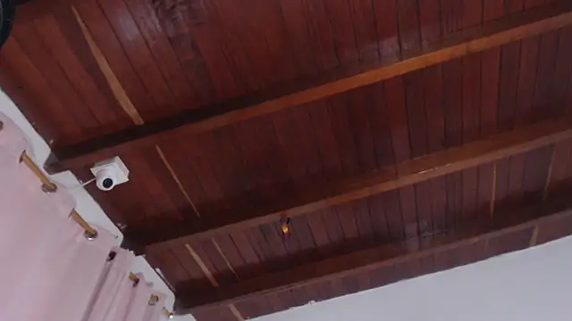 Amara Red online show from 15, 12, 2025