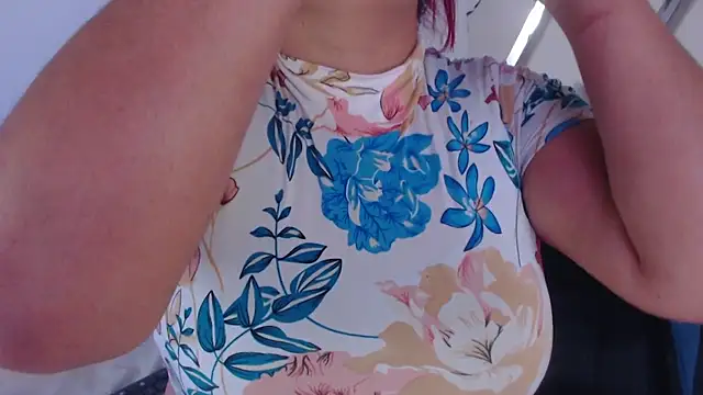 Snapshot of Amara_Red chatting on 18, 7, 2026 Amara Red online show from 18, 7, 2026