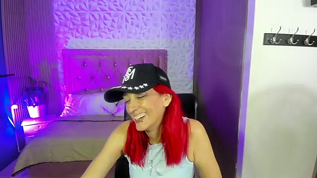Snapshot of Ruby_Your_Milf chatting on 12, 6, 2026 Ruby Your Milf online show from 12, 6, 2026