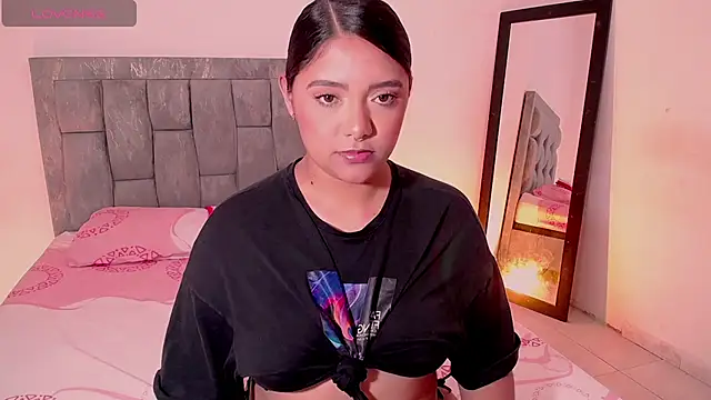 DIANEE 01 online show from 5, 3, 2026