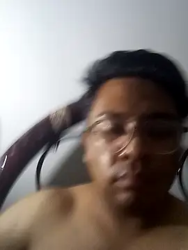 Snapshot of BefittedRadix chatting on 3, 12, 2025 BefittedRadix online show from 3, 12, 2025