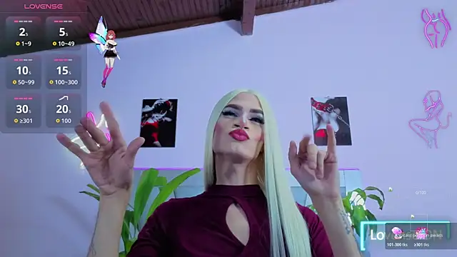 Snapshot of money_Ts_ chatting on 28, 10, 2025 money Ts online show from 28, 10, 2025