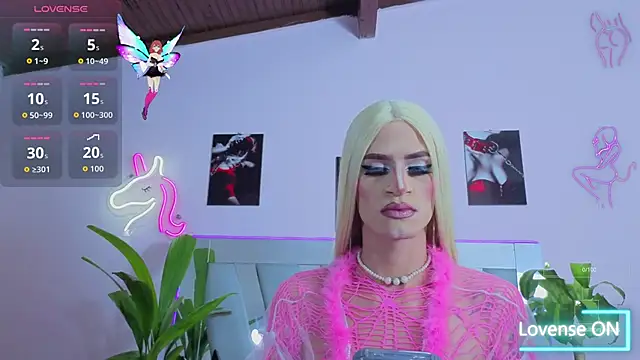 Snapshot of money_Ts_ chatting on 31, 10, 2025 money Ts online show from 31, 10, 2025