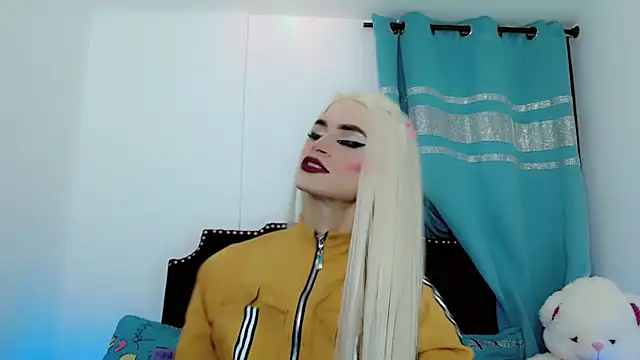 Snapshot of money_Ts_ chatting on 1, 12, 2025 money Ts online show from 1, 12, 2025