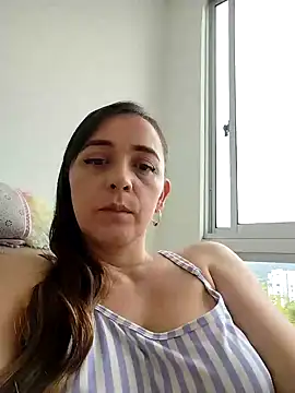 Snapshot of natalie_cowens chatting on 1, 2, 2025 natalie cowens online show from 1, 2, 2025