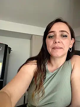 Snapshot of natalie_cowens chatting on 15, 2, 2025 natalie cowens online show from 15, 2, 2025