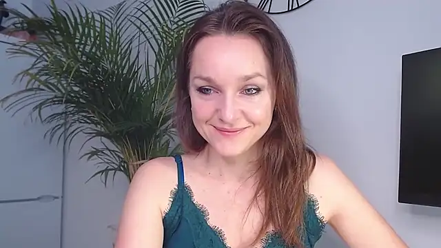 AliciaDesire online show from 4, 2, 2025